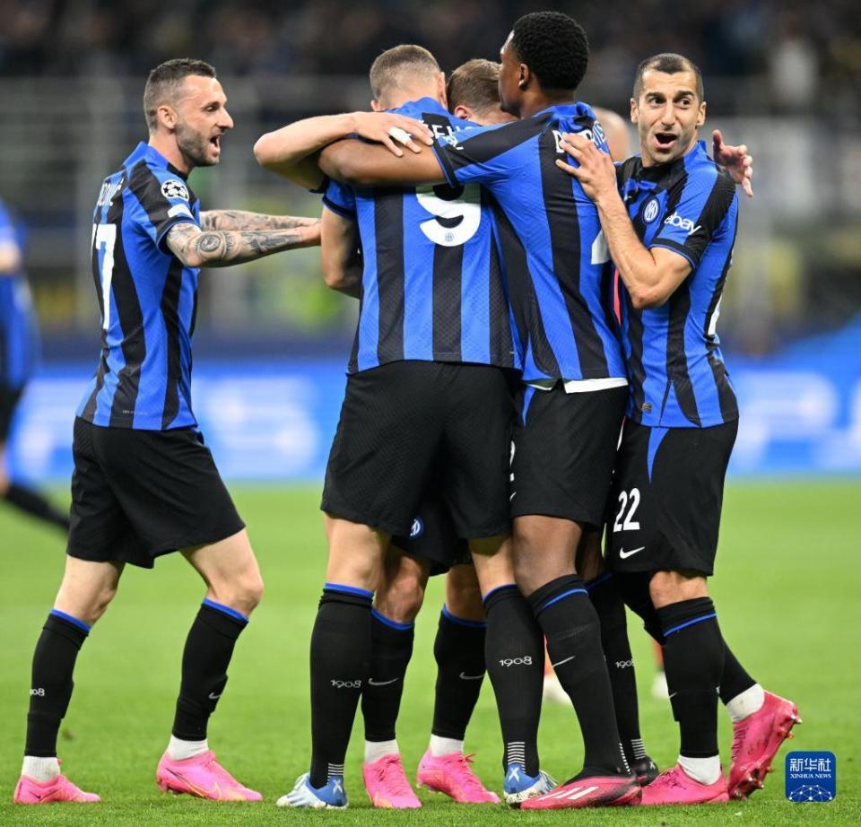 爱游戏官方入口-包含赛后国际米兰刷新队史纪录：葡超节点到来，话题不断，高层口径保持一致的词条