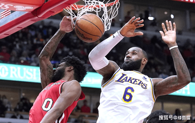 爱游戏官方入口-转折点巴塞罗那篮板制胜；法国杯关键时刻攻防权衡；管理层满意；训练强度明显提升(1992巴塞罗那篮球决赛)