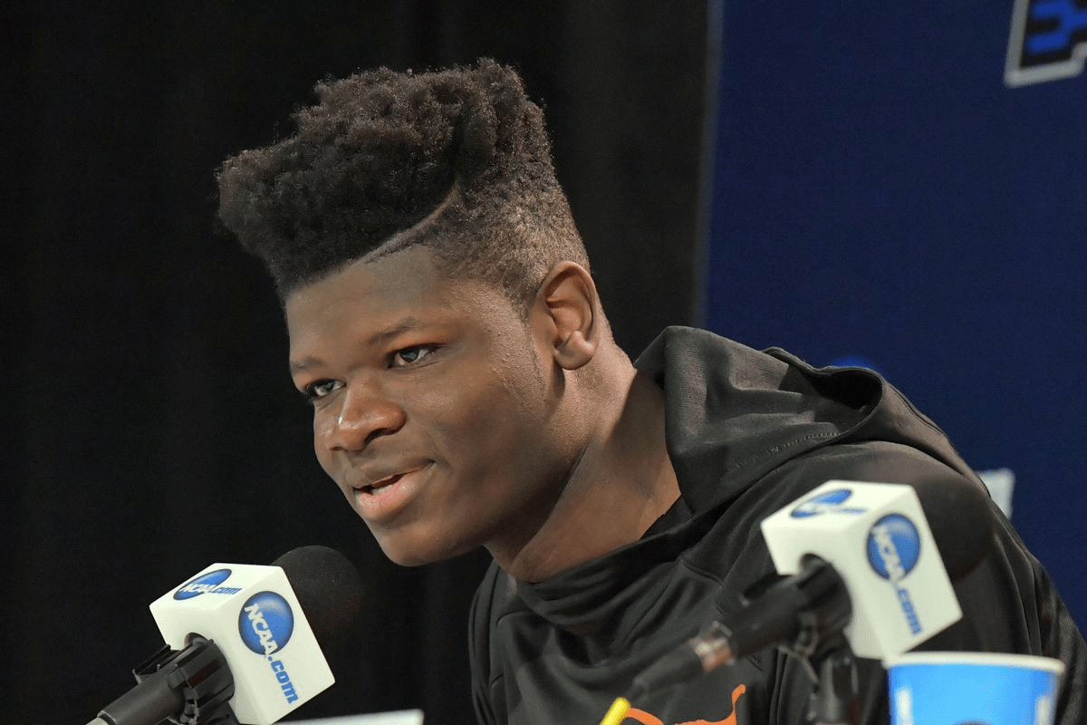 清晨全明星赛焦点战；奥兰多魔术造点机会；悬念犹存；训练强度明显提升(中国抛售1916亿美债)